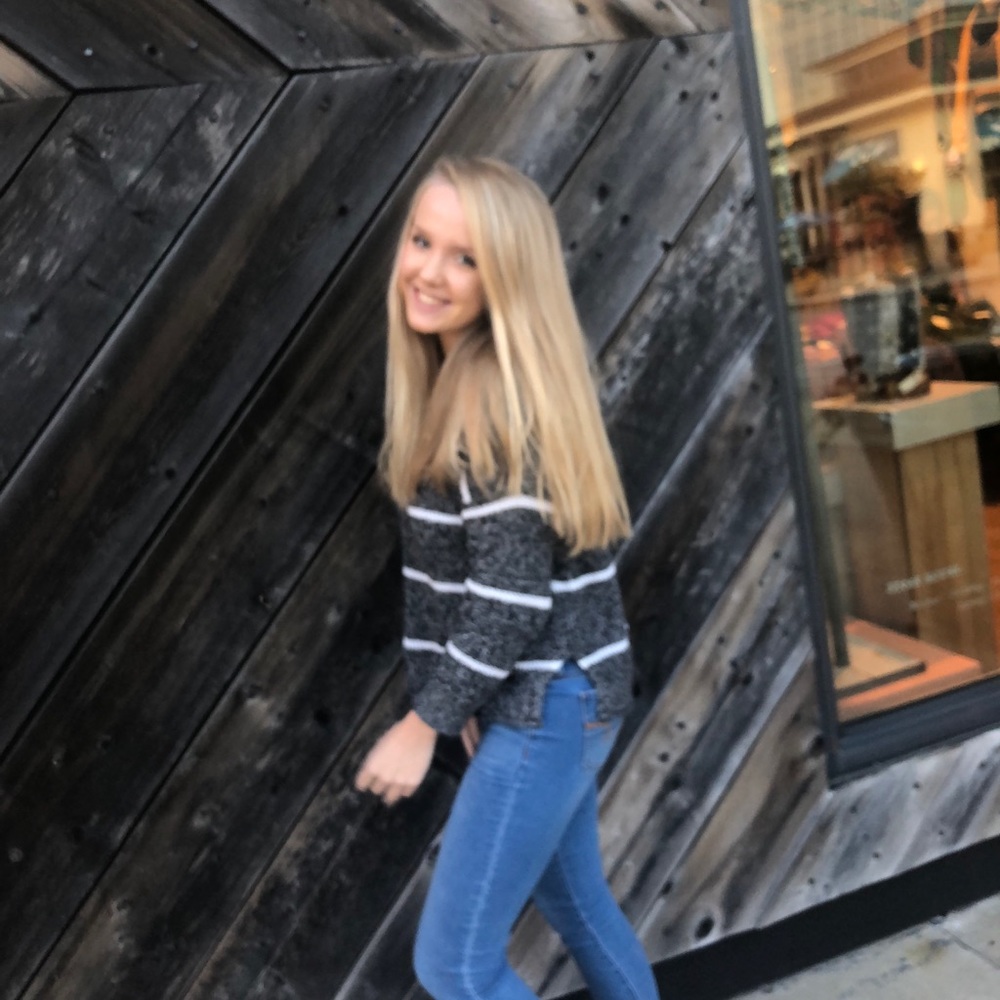 Meet your Posher, Eva
